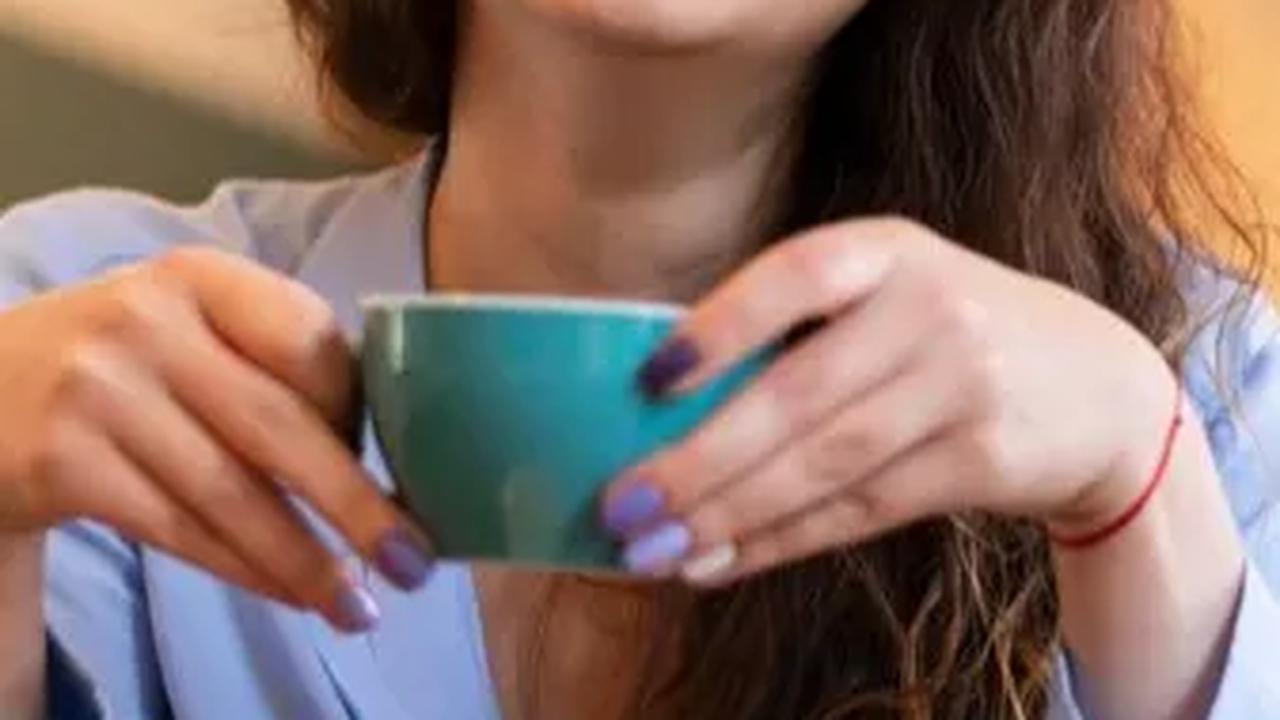 Penting juga untuk memperhatikan campuran kopi. Untuk menjaga kesehatan, sebaiknya hindari penambahan gula atau susu dalam jumlah berlebihan.