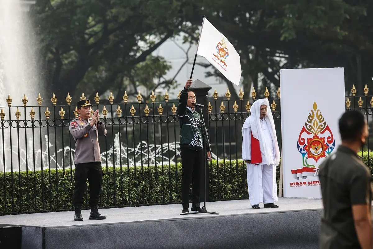 Presiden Buka Kirab Merah - Putih
