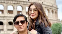 Dua Hari Ayah Mertua Meninggal Dunia,  Andre Taulany Datangi Makam dan Panjatkan Doa