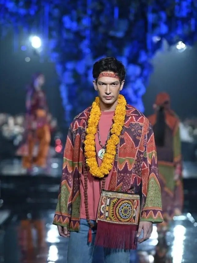 Dimas Beck gunakan koleksi Ghea Panggabean di Raya Collection 2022