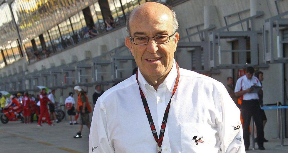 CEO Dorna, Carmelo Ezpeleta, telah menggelar pertemuan dengan Rossi, Marquez, dan Lorenzo. Beginilah hasil pertemuan mereka. 