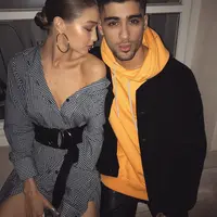 Gigi Hadid dan Zayn Malik merayakan malam Natal bersama yang sangat menyenangkan. (instagram/gigihadid)