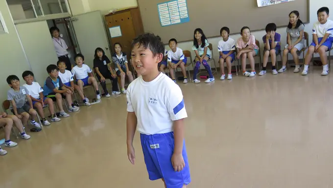 Saat yang Tua Main Senioritas, Lihat Apa yang Dilakukan Bocah Ini