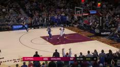 LeBron James tampil brilian saat Cleveland Cavaliers kalahkan Los Angeles Clippers 118-113 melalui babak overtime.