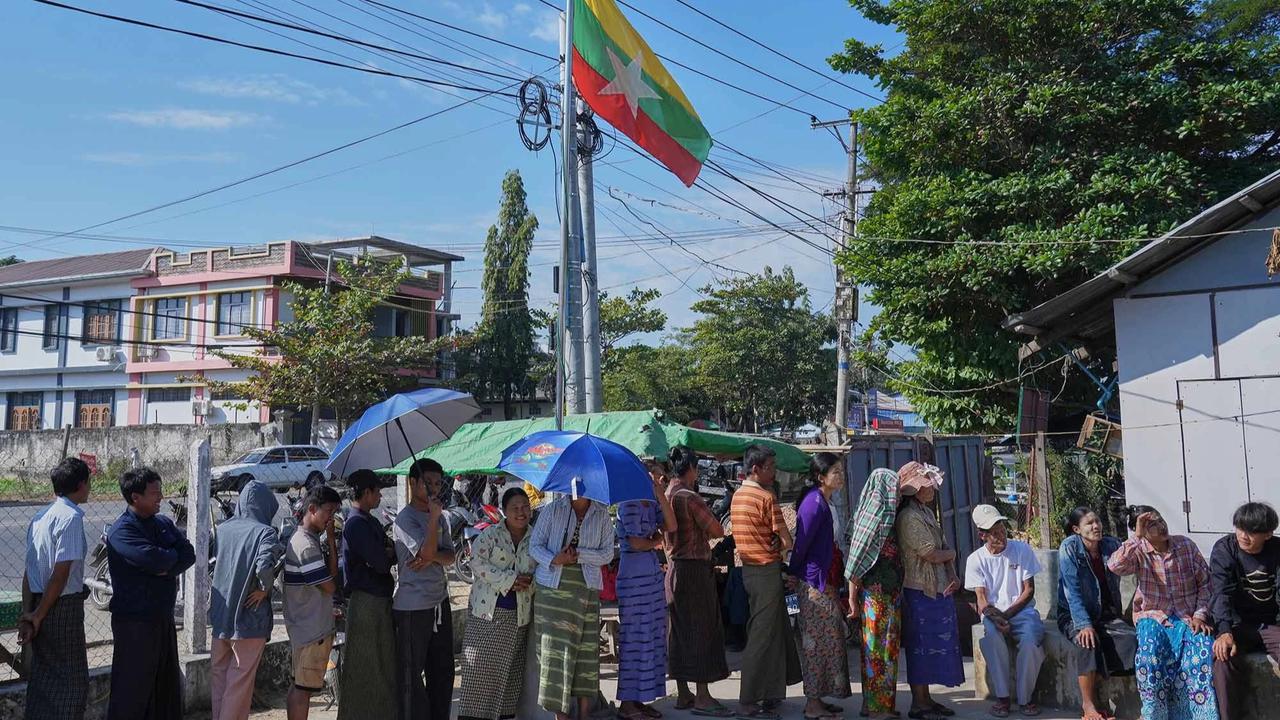 FOTO: Myanmar Gelar Pemilu Nasional Pertama Sejak Kudeta Militer