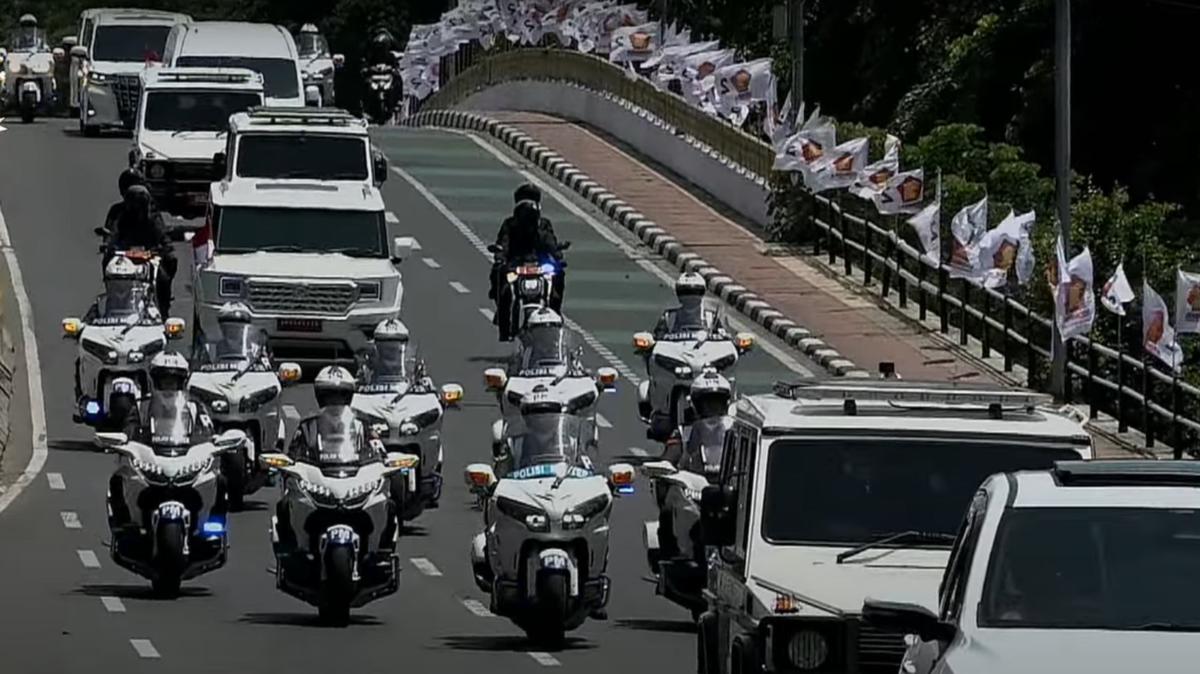 Mobil Maung Garuda yang dinaiki Prabowo Subianto