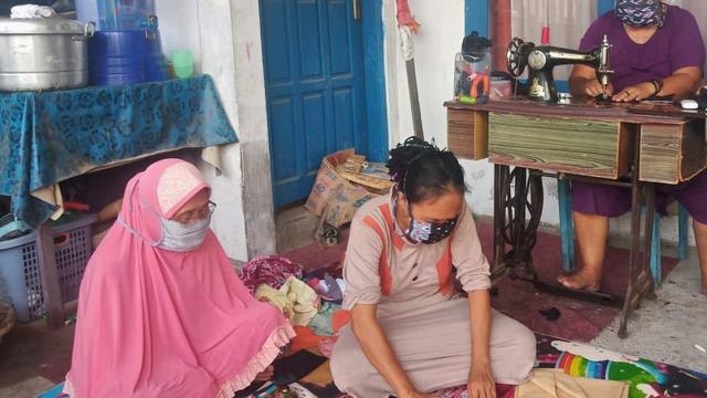 Usaha jahit rumahan di Kelurahan Tawaeli