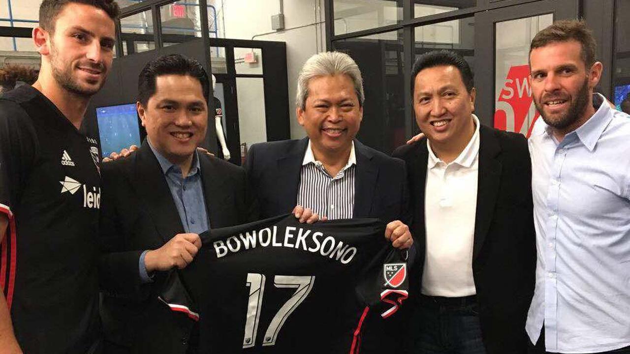 Pemilik DC United Erick Thohir (kedua dari kiri / Istimewa)