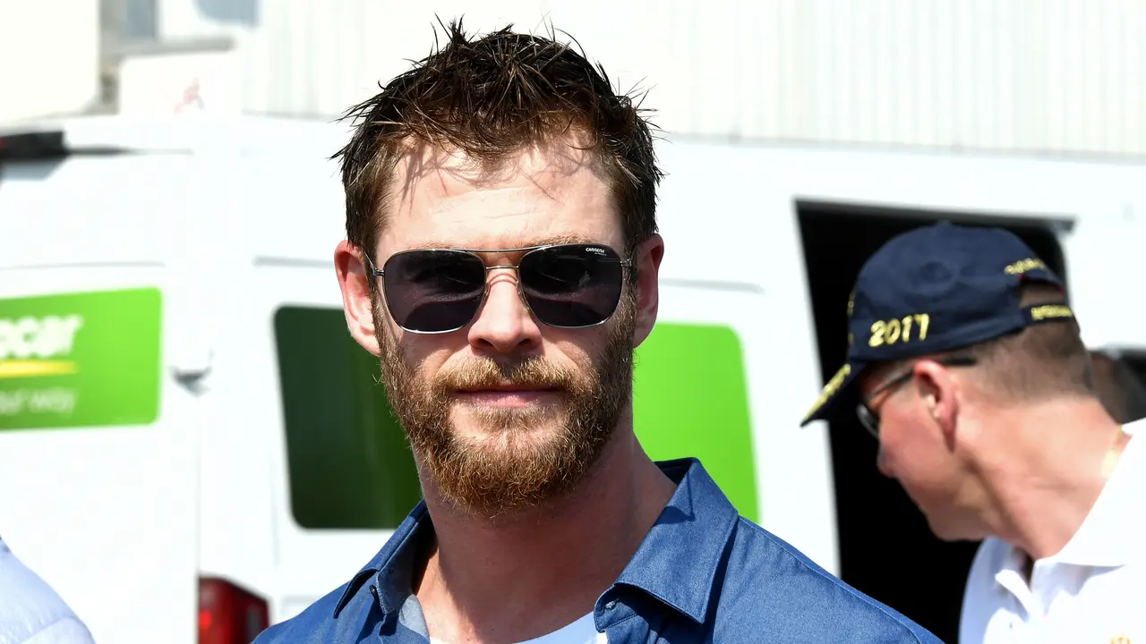 [Bintang] Chris Hemsworth