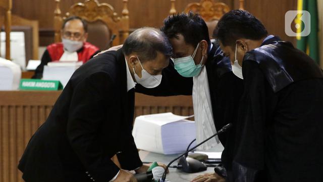 FOTO: Kasus QCC Pelindo, RJ Lino Dituntut 6 Tahun Penjara