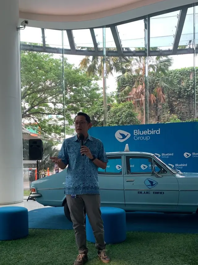 Direktur Utama PT Blue Bird Tbk Adrianto Djokosoetono