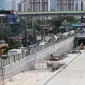 Kondisi pembangunan Underpass Mampang di Jakarta, Senin (12/3). Pembangunan Underpass Mampang ini telah mencapai 90 persen dan ditargetkan selesai pada April 2018. (Liputan6.com/Immanuel Antonius)