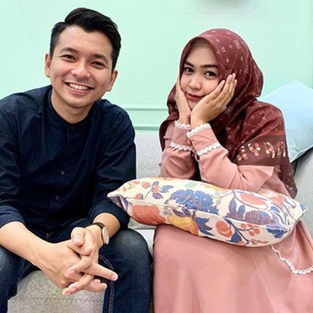 7 Potret Mesra Ria Ricis Dengan Artis Tiktok Reza Surya Didoakan Berjodoh Hot Liputan6 Com