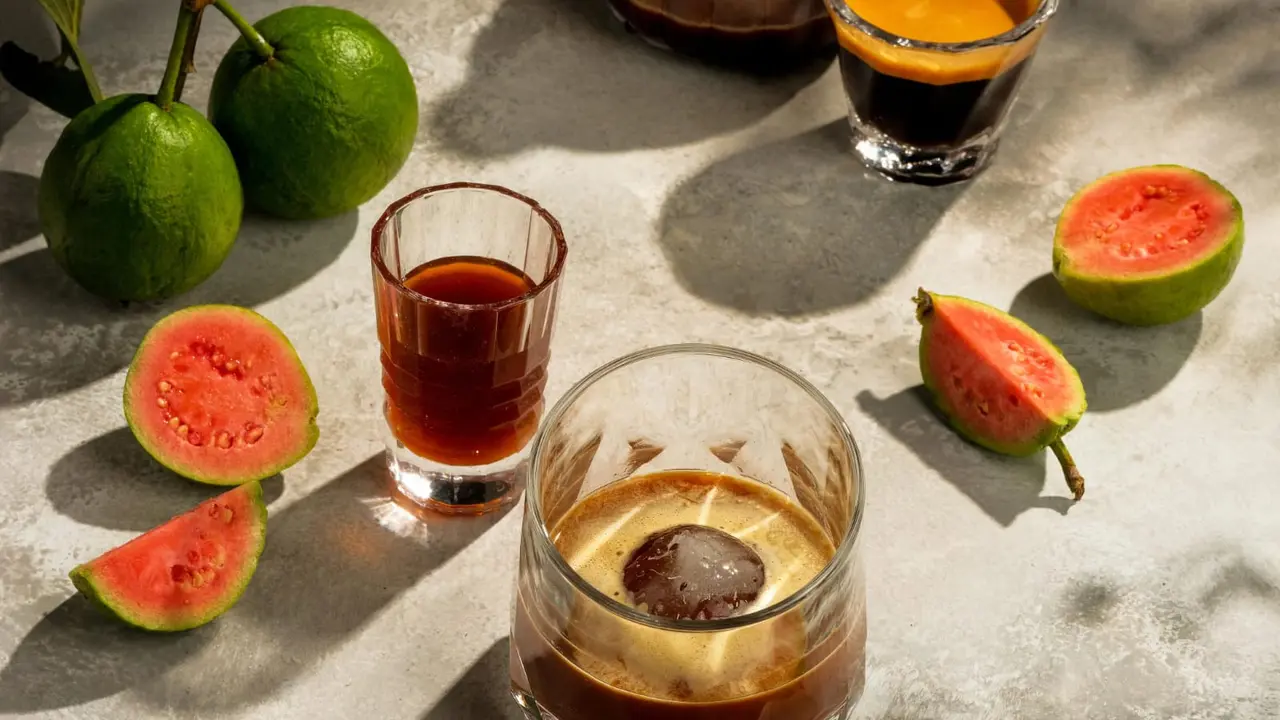 Specialty Coffee Presentation: Menyulap Kopi Jadi Pengalaman, Bukan Cuma Minuman Biasa!