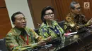 KPK menggelar konferensi pers terkait operasi tangkap tangan (OTT) di Bengkulu, Jakarta, Jumat (9/6). Tiga orang ditetapkan sebagai tersangka. (Liputan6.com/Helmi Afandi)