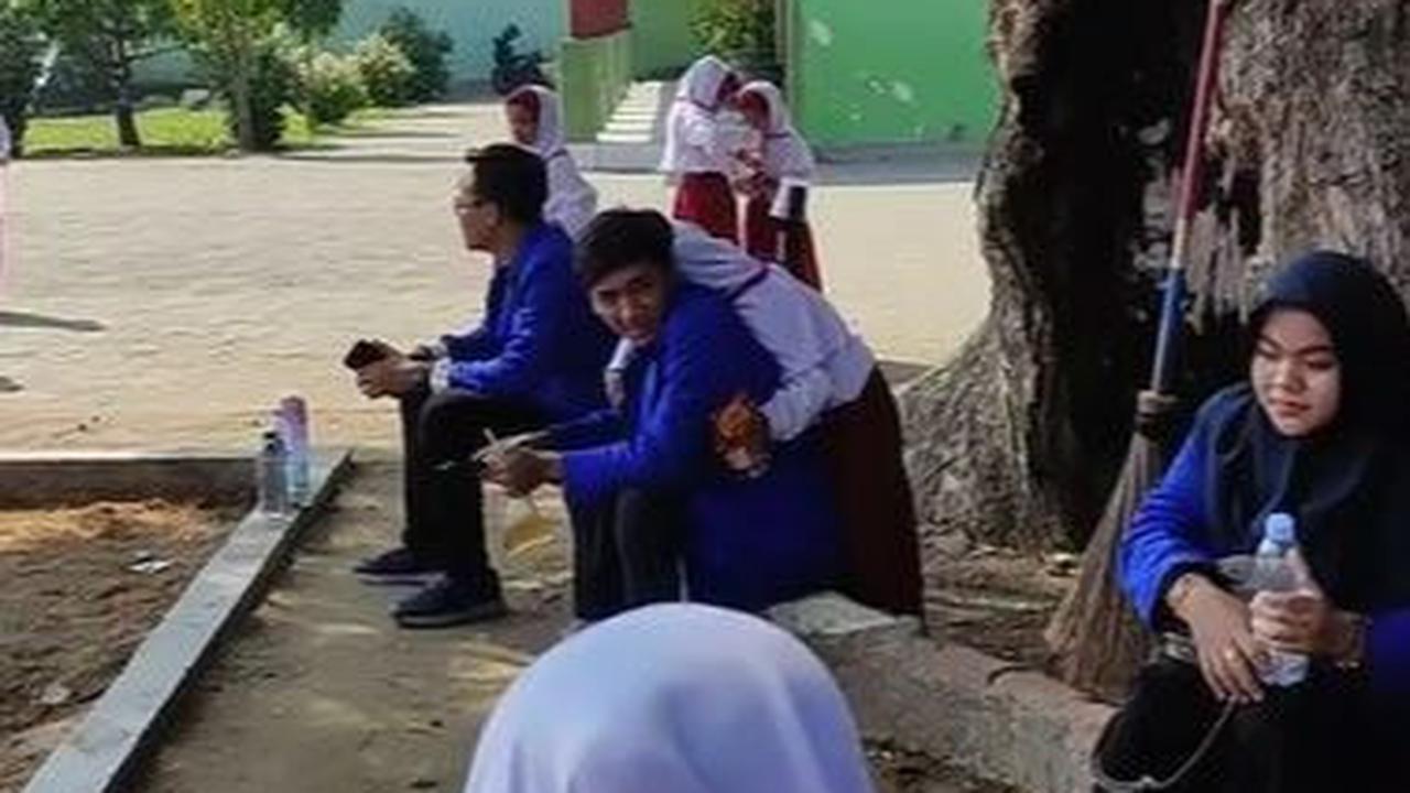 Sempat Viral karena Nempel dengan Kakak KKN, Anak Perempuan Ini Diundang ke Kampus dan Dapat Beasiswa