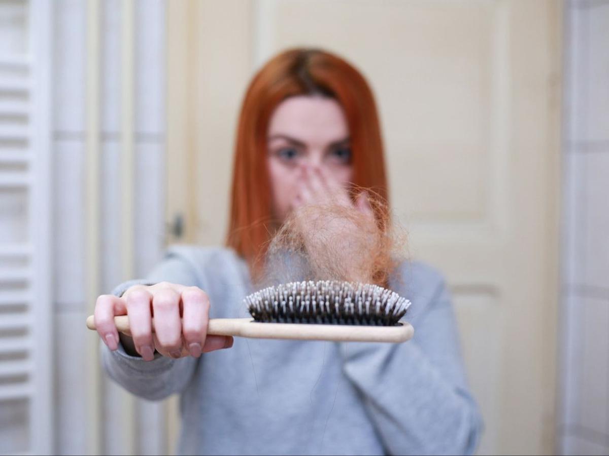 Menyisir 100 Kali Menyehatkan Rambut