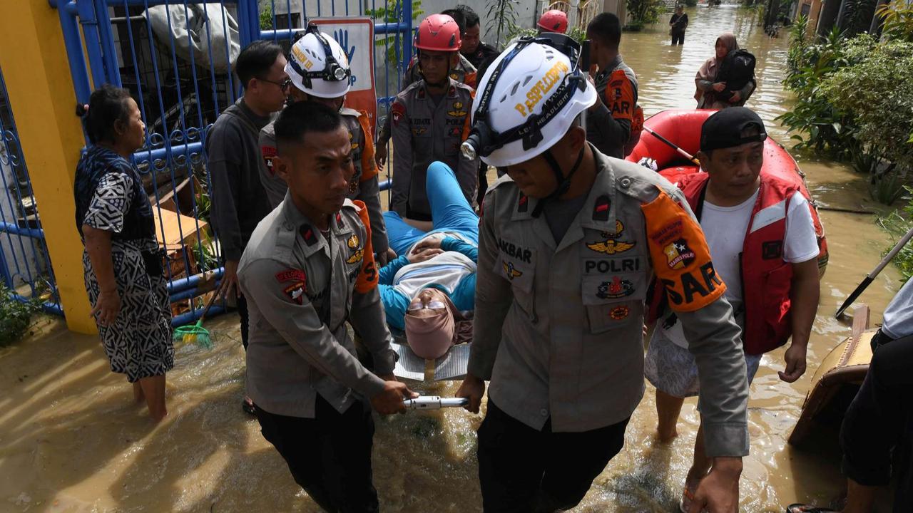 Banjir di Vila Nusa Indah Bogor