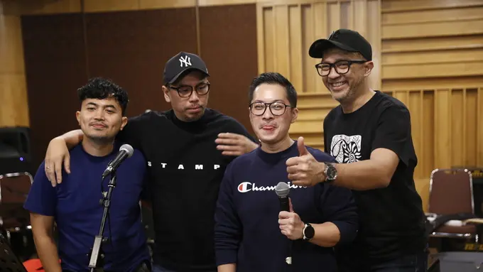 Sammy Simorangkir dan Kerispatih latihan