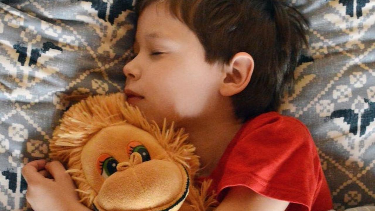 Mengapa Anak Sering Berkeringat Saat Tidur? Ini 12 Alasannya