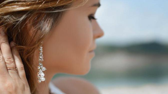 Menelaah Arti Tahi Lalat Di Telingamu Manisnya Lifestyle Fimela Com