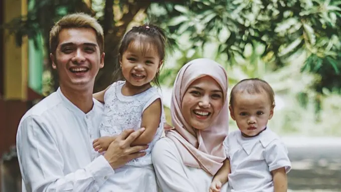 [Bintang] Herfiza Novianti dan Ricky Harun