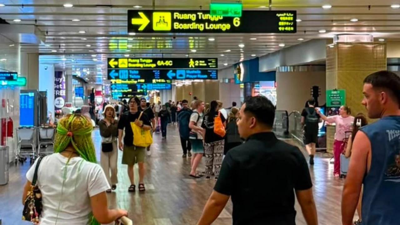 Bikin Gaduh di Bandara Bali, WN Arab Saudi Langsung Dideportasi