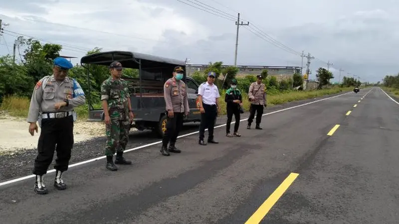 Tim Gabungan Polres Jember lakukan Patroli sekala Besar antisipasi kriminalitas dan balap liar di Jalan Lintas Selatan (Istimewa)