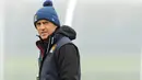Ekspresi manajer Manchester City Roberto Mancini saat di sesi latihan klub yang digelar di Carrington, 16 Maret 2011, jelang babak 16 besar Eropa League melawan Dynamo Kiev. AFP PHOTO / ANDREW YATES
