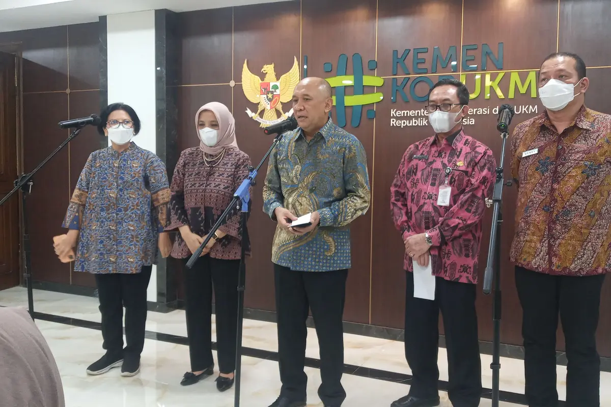 Menteri Koperasi dan UKM Teten Masduki dalam konferensi pers di Kementerian Koperasi dan UKM, Kamis (12/5/2022).