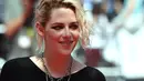 Setelah mengakhiri hubungannya dengan biduanita asal Prancis, Soko. Kristen Stewart akhirnya kembali ke pelukan Alica Cargile. (AFP/Bintang.com)