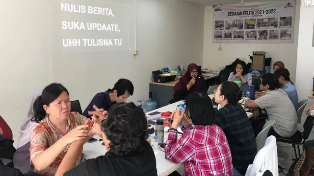 Latihan Menulis, Cara Bikin Penyandang Disabilitas Ganda Lebih Mudah Suarakan Aspirasi