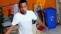 Aksi Maling Obok-obok Rumah Warga Cempaka Putih Terekam CCTV, Pelaku Ternyata Sudah Terkenal di Medsos