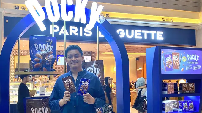 Brand Manager Glico Indonesia Bersama Produk Pocky Terbaru