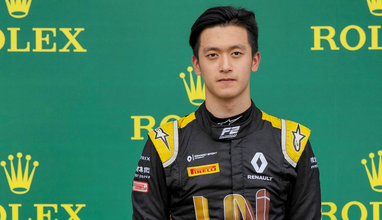 Guanyu Zhou sendiri merupakan kampiun F3 Asian Championship 2021 dan runner-up F4 Italia. Saat ini, Zhou berada di peringkat kedua klasemen FIA Formula 2. (AFP/STR)
