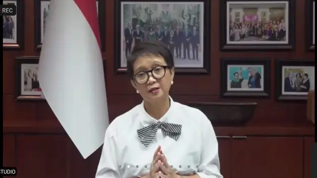 Menlu RI Retno Marsudi dalam pembukaan Regional Conversation on Human Rights (RCHR). (Screenshot Zoom)