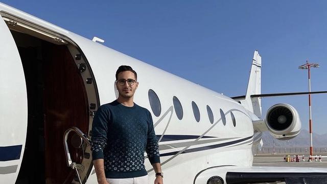 Simon Leviev, tokoh dalam serial Netflix "The Tinder Swindler" yang menipu wanita dan meraup keuntungan hingga ratusan ribu dolar. (Instagram: @simon_leviev_official)