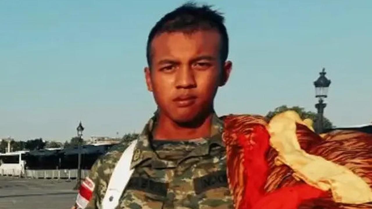 Tinggi dan Ganteng, Sosok Anak Arzeti Bilbina Jadi Taruna Akmil Curi Perhatian di Upacara Batille Day Prancis