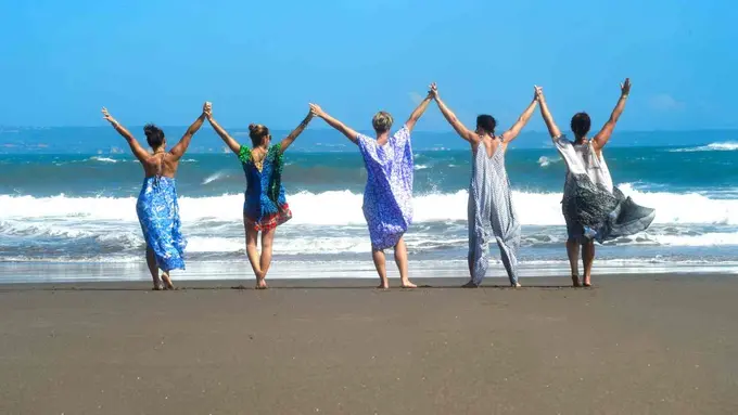 [Bintang] Kalender 2018: Girls Catat Ya, Tahun Ini Ada Banyak Hari Libur!