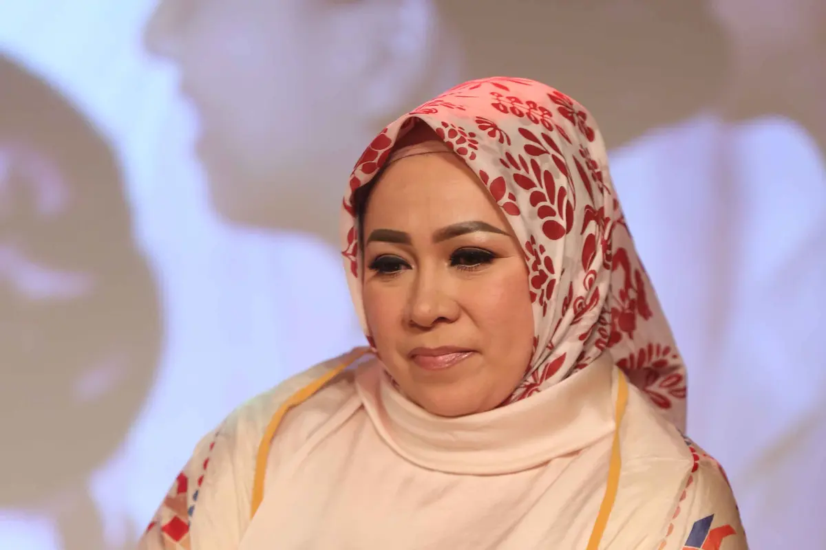 [Bintang] Melly Goeslaw