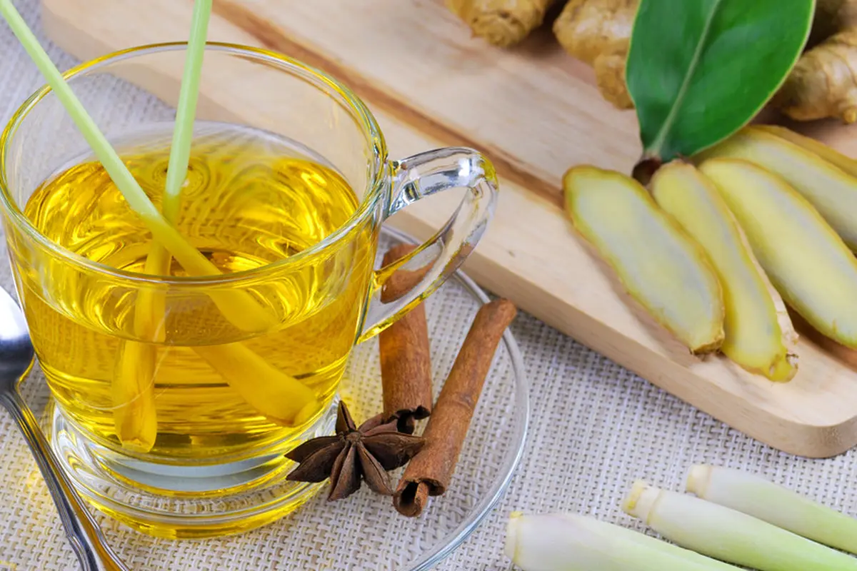 minuman herbal hangat jamu wedang serai jahe kayu manis