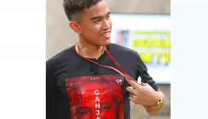 Kaesang Pangarep mengenakan kaos bergambar wajah Gubernur Jawa Tengah (Jateng) Ganjar Pranowo, yang juga merupakan bakal calon presiden PDI Perjuangan. (Istimewa)