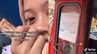 Awalnya Takut Jadi Penumpang Sendirian, Wanita Ini Malah Terenyuh Lihat Tulisan di Angkot (Sumber: TikTok/@akumayess)