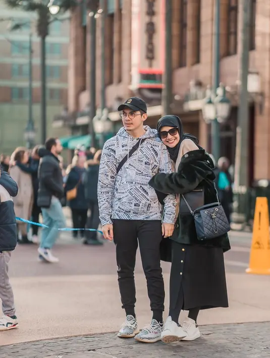 Zaskia Sungkar dan Irwansyah (Instagram/irwansyah_15)