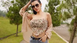Rupanya ada yang berbeda dari penampilan Maria Vania kali ini. (FOTO: instagram.com/maria_vaniaa/)