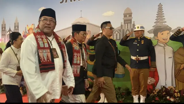 Pramono Anung dan Rano Karno Tiba di KPU Jakarta
