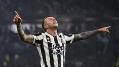 Federico Bernardeschi layak dinobatkan sebagai man of the match saat Juventus mengalahkan Cagliari pada giornata ke-19 Liga Italia 2021/2022. (LaPresse via AP/Fabio Ferrari)