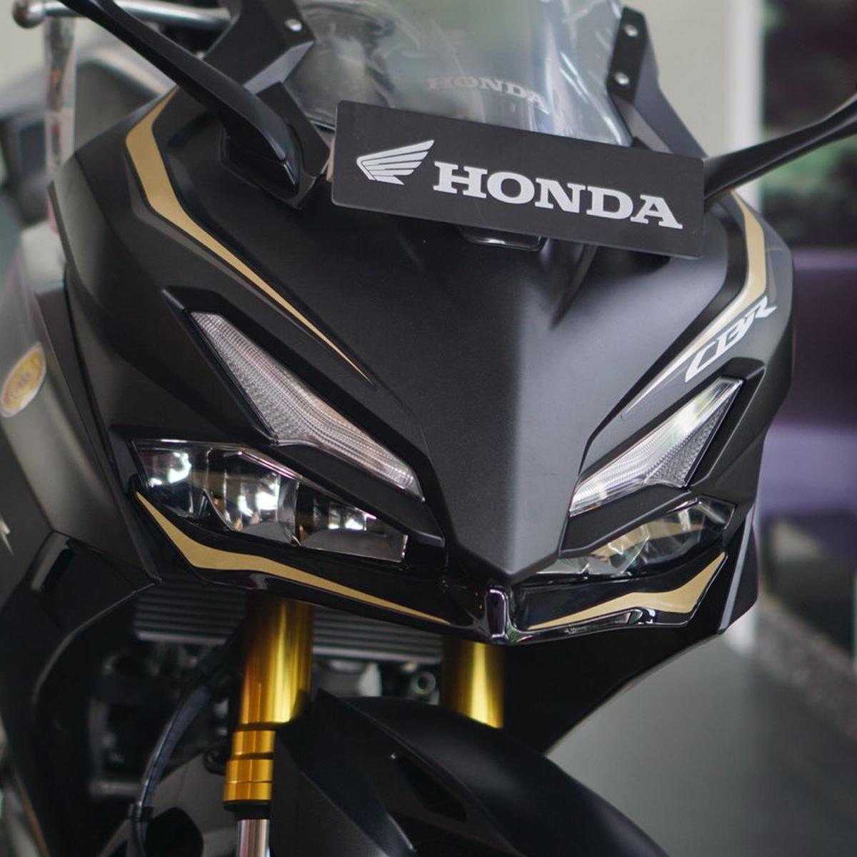 Mengenal Jenis dan Posisi Lampu Sein Depan Sepeda Motor