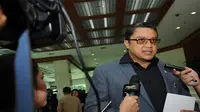 Ketua Komisi IX DPR RI Dede Yusuf Macan Efendi meminta kepada pemerintah untuk menjembatani masyarakat pro dan anti Ahok 