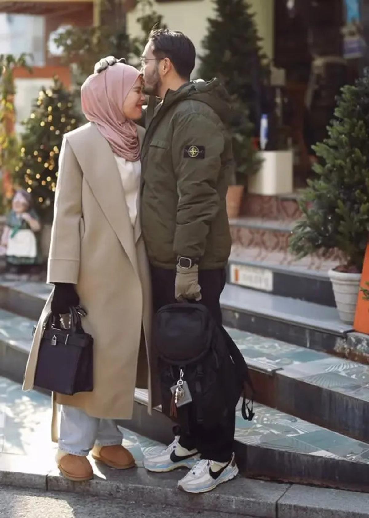 6 Tampilan Bupati dan Ibu Bupati Bandung Barat Jeje Govinda dan Syahnaz Sadiqah saat Liburan ke Korea Selatan Sebelum Resmi Menjabat